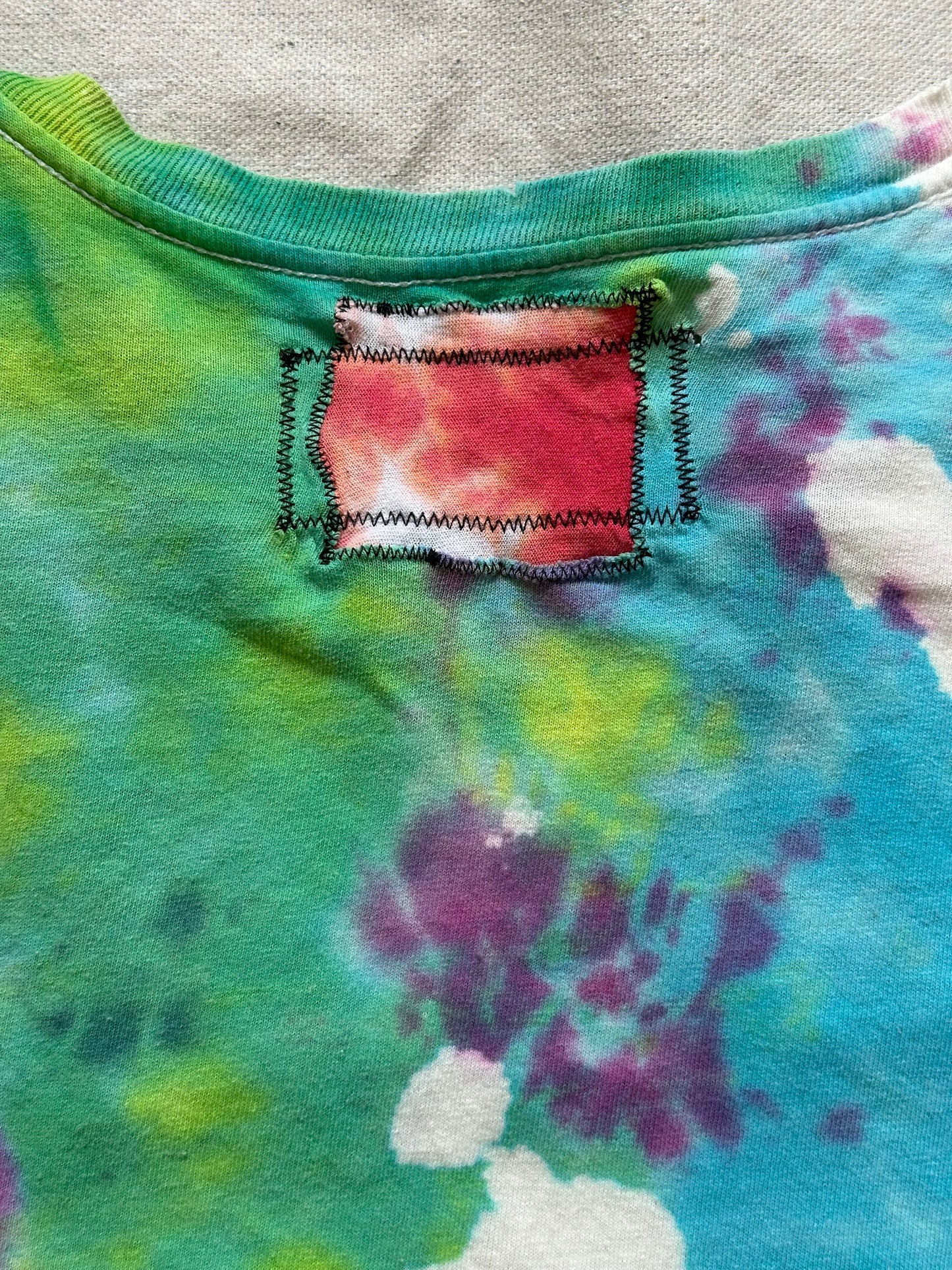 Jon16 clover tee