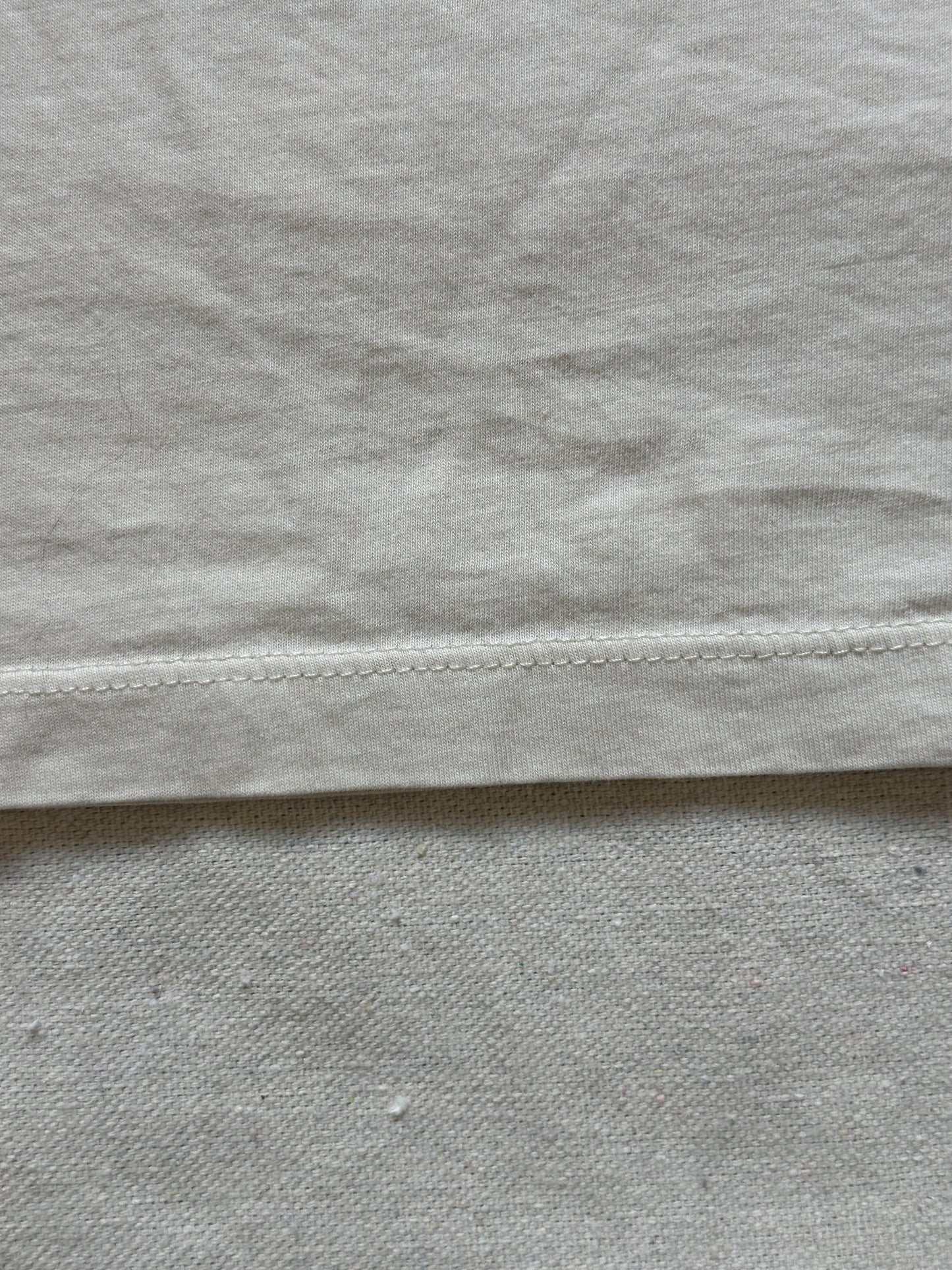 Jon16 cream tee