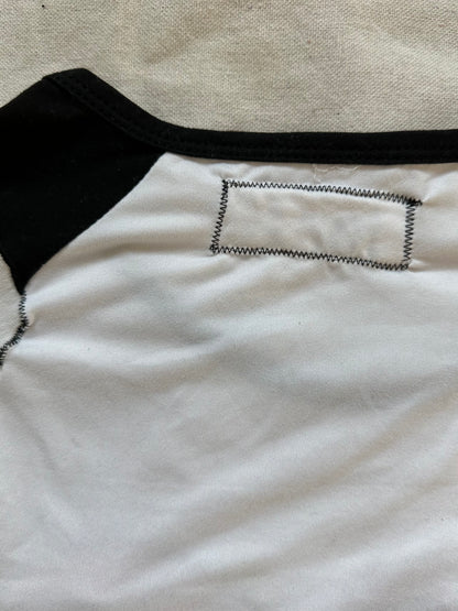 Jon16 raglan tee