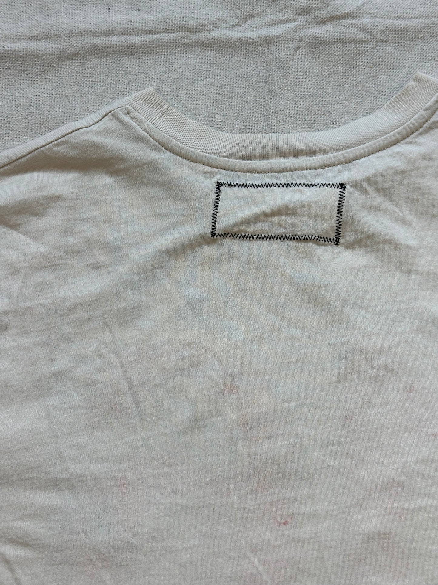 Jon16 cream tee