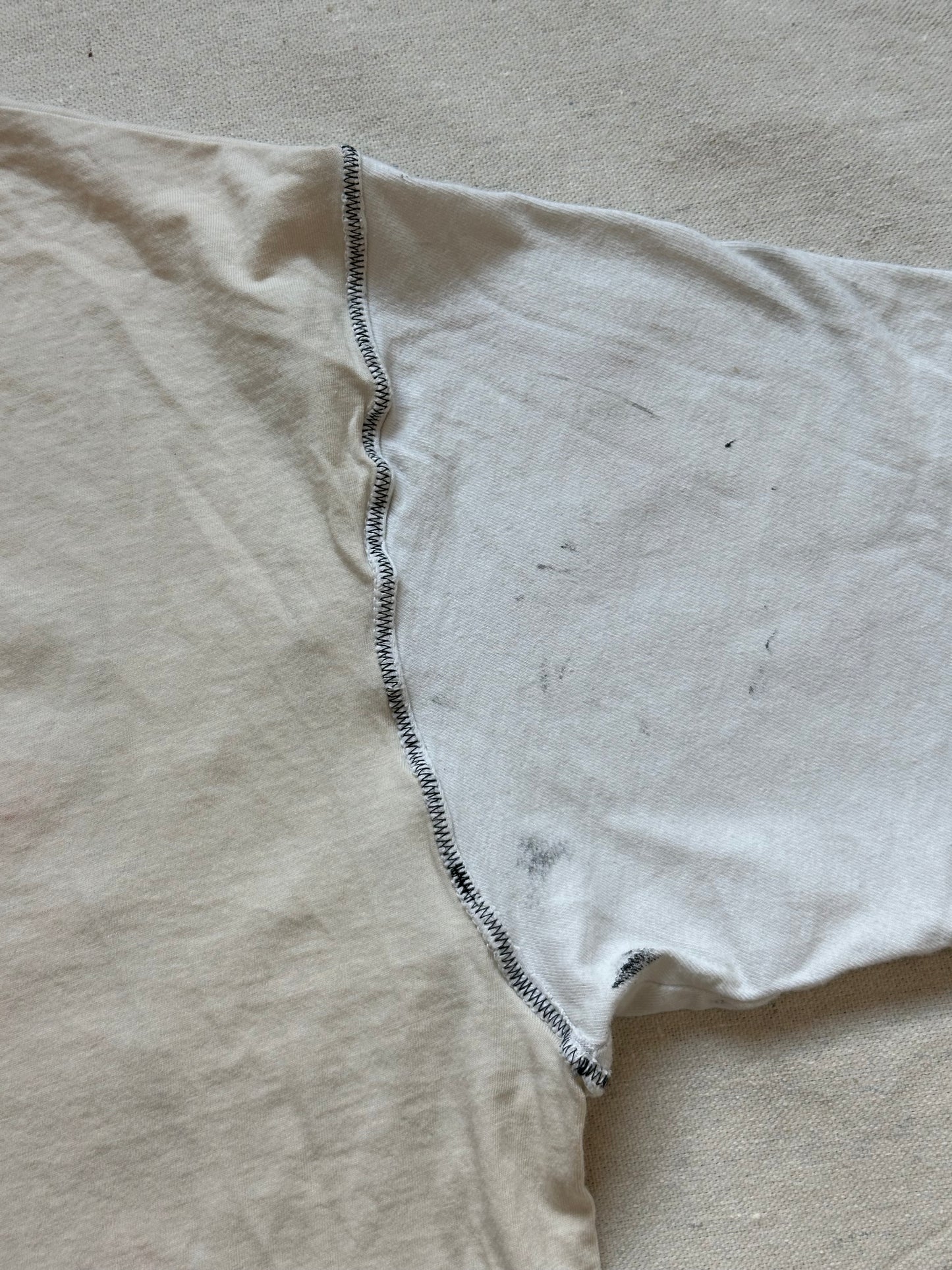 Jon16 cream tee