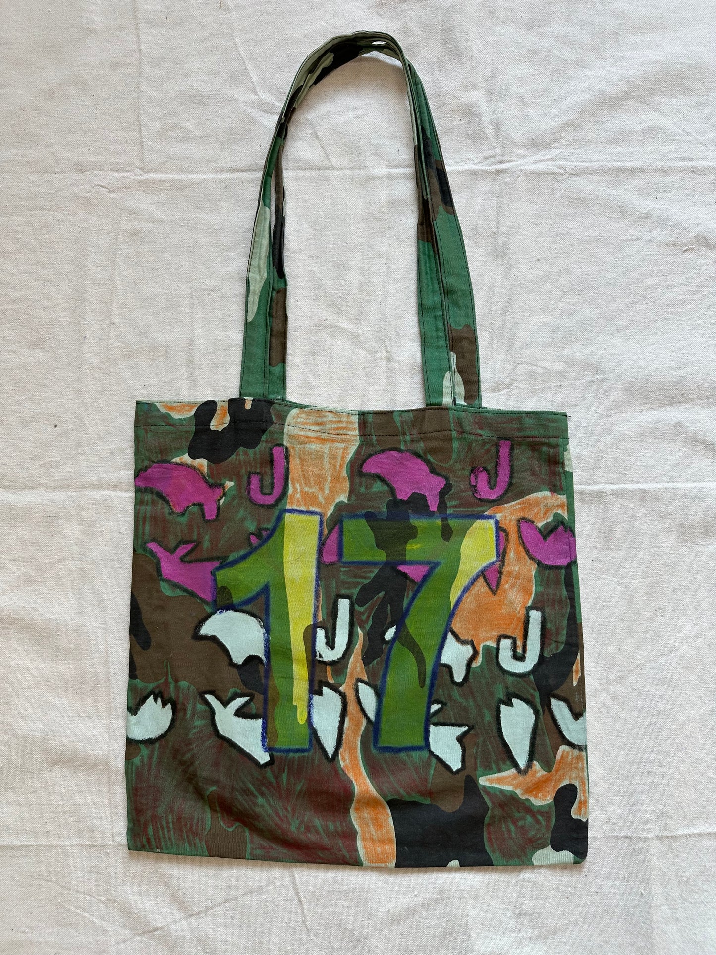Jon17 brunette tote