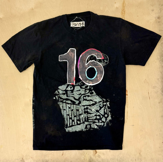 Jon16 moon tee 2