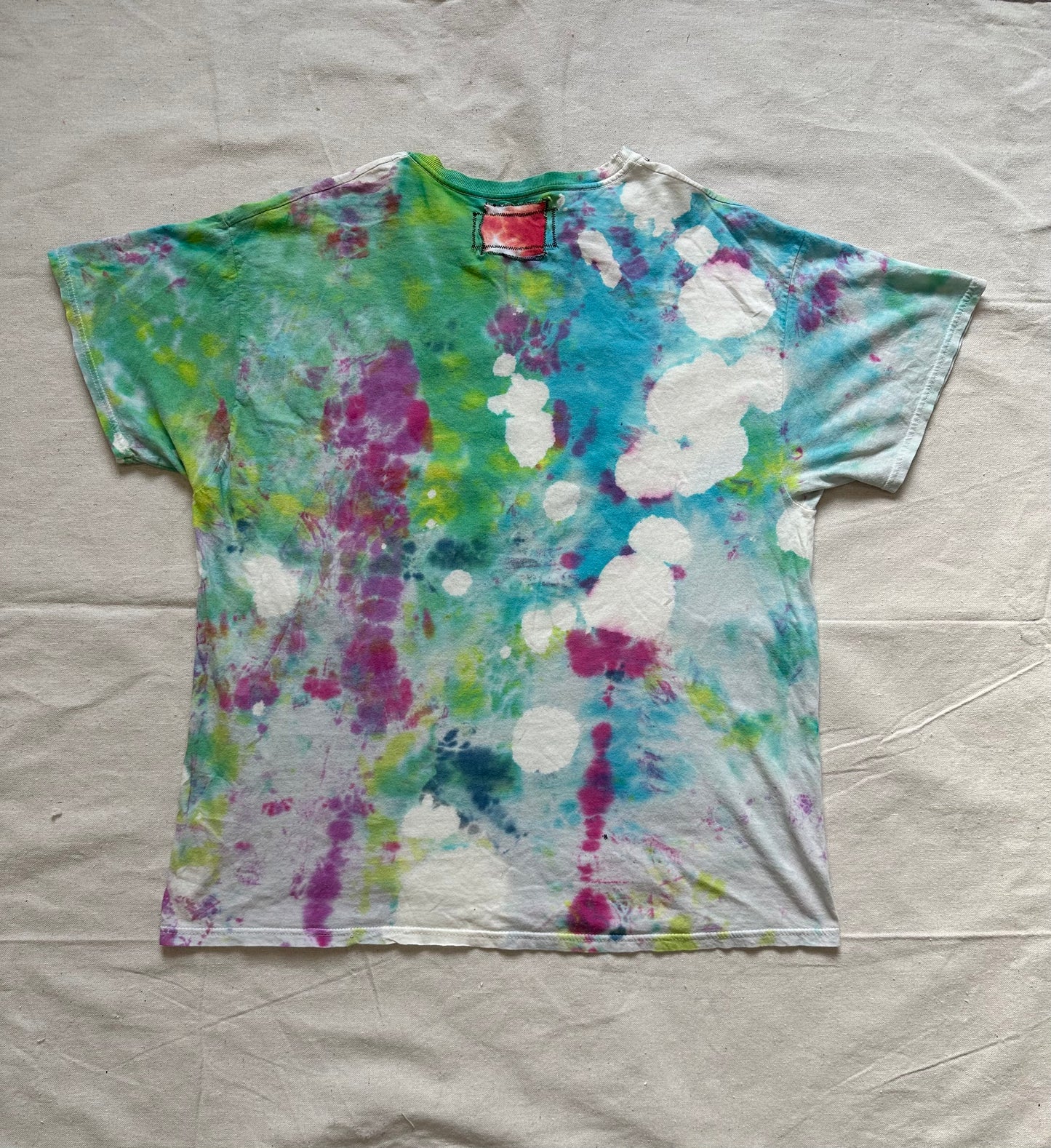 Jon16 clover tee