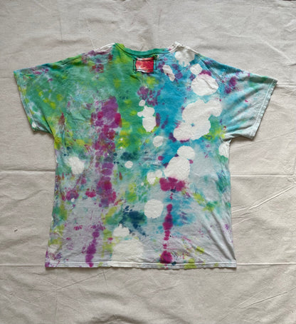 Jon16 clover tee