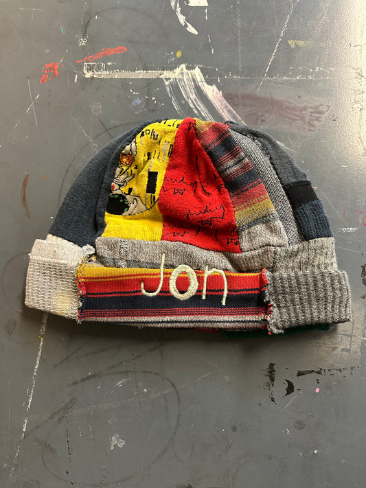 Jon16 the kiss beanie