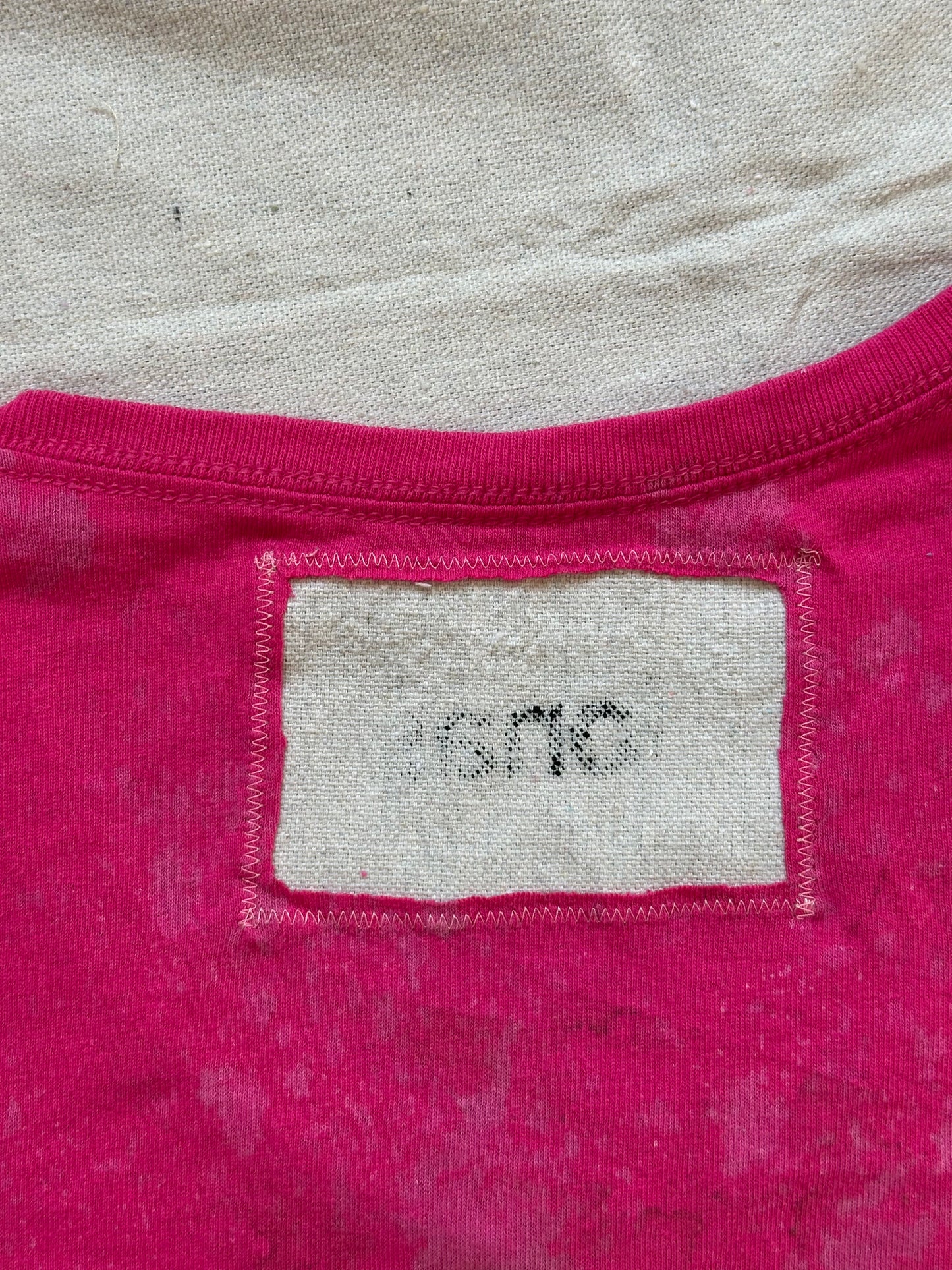 Jon16 girlfriend tee