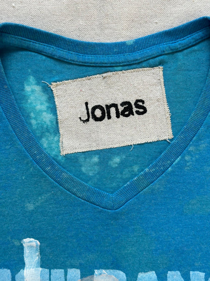 Jon16 gildan tee