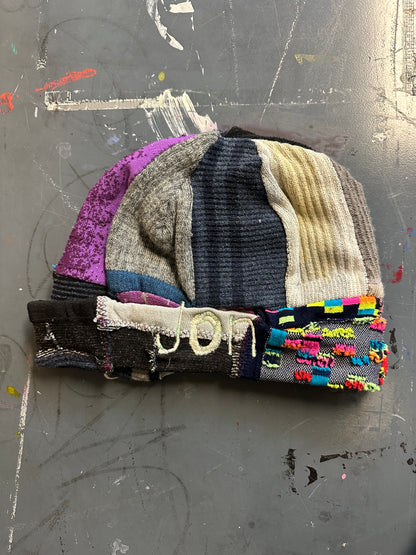Jon16 stripes beanie