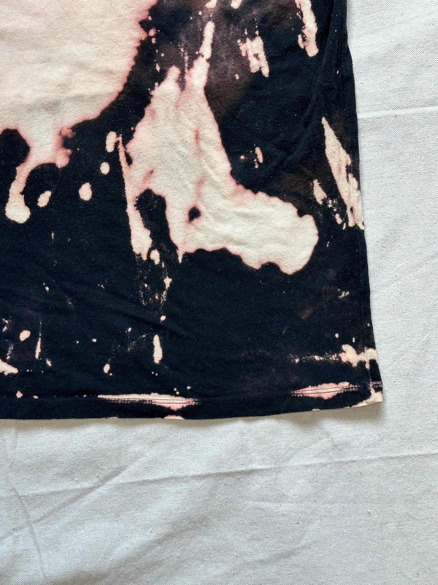 Jon16 house tee