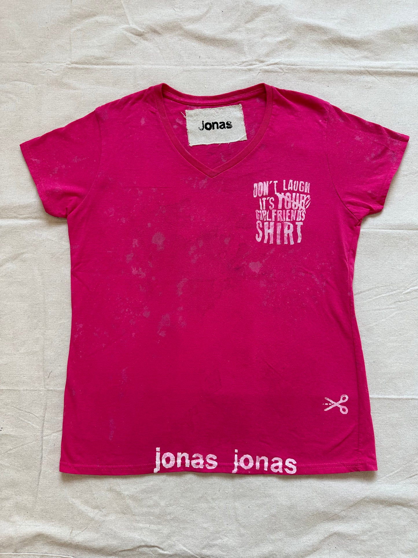 Jon16 girlfriend tee