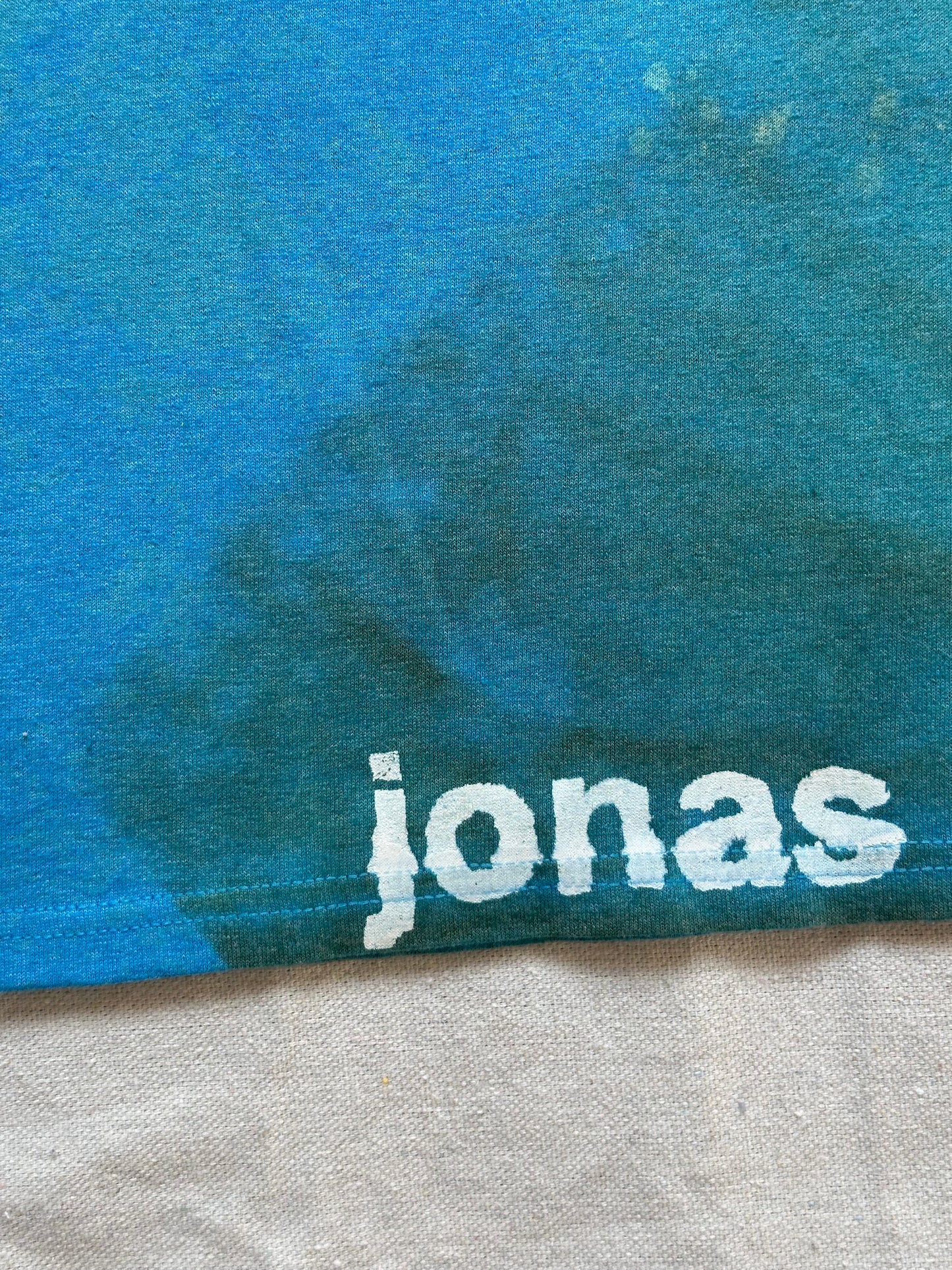 Jon16 gildan tee