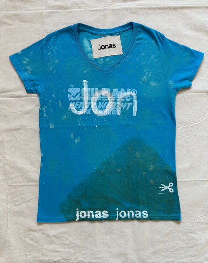 Jon16 gildan tee