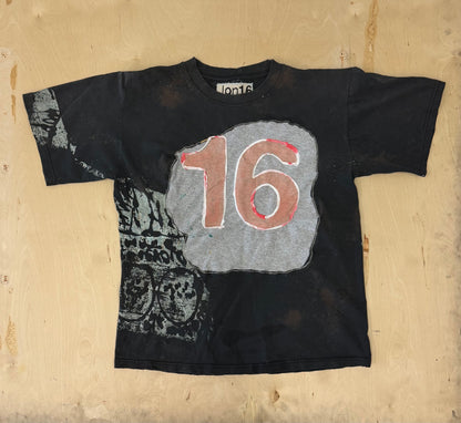 Jon16 moon tee 1